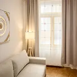 Alma Apartment *
