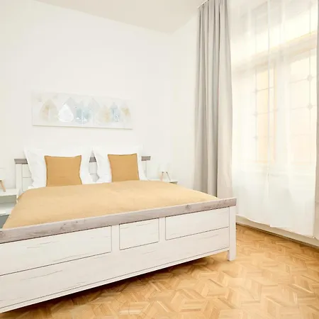 Apartment Alma *