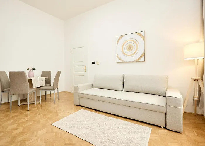 Alma Apartman *